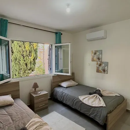 2-bedroom Townhouse With Pool In * Paphos