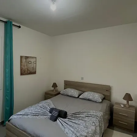 Ferienhaus 2-bedroom Townhouse With Pool In Paphos